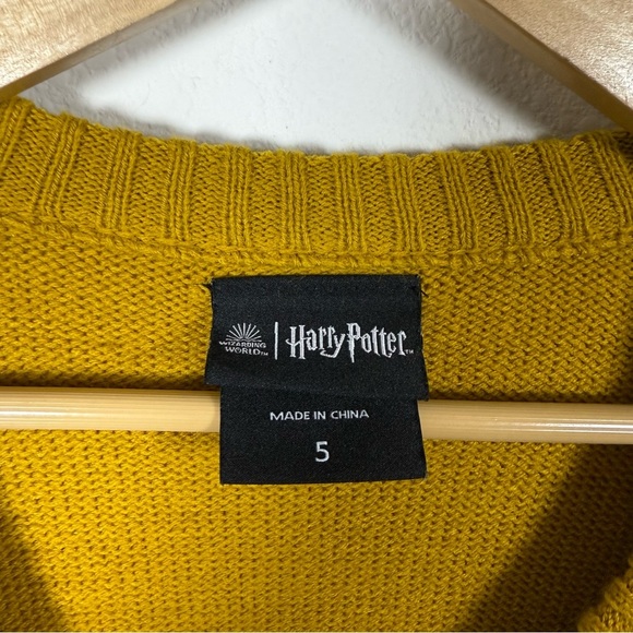 Wizarding World Harry Potter Hufflepuff Knit Cardigan Yellow/Black 5X - Picture 5 of 13